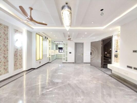 flats in Vivek Vihar Delhi